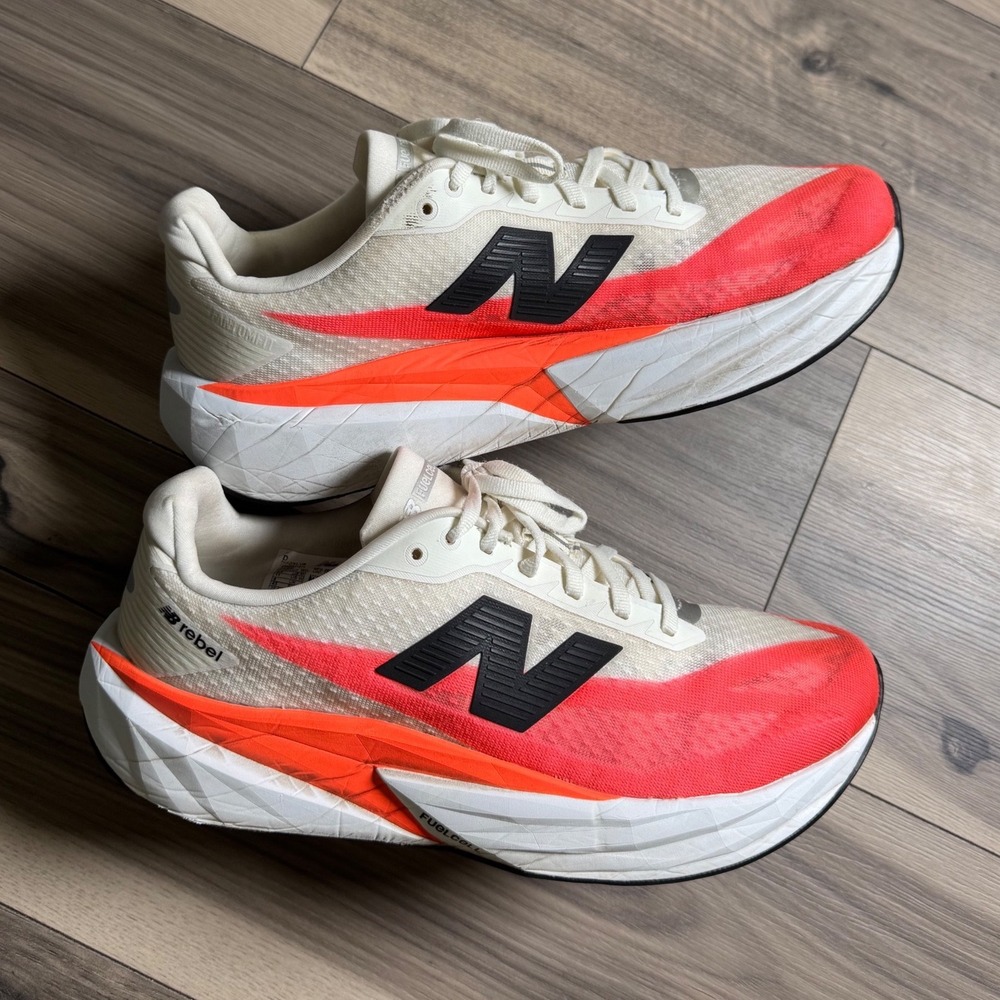 New Balance FuelCell Rebel v4 Womens Running Shoes Cream Orange Size 9.5